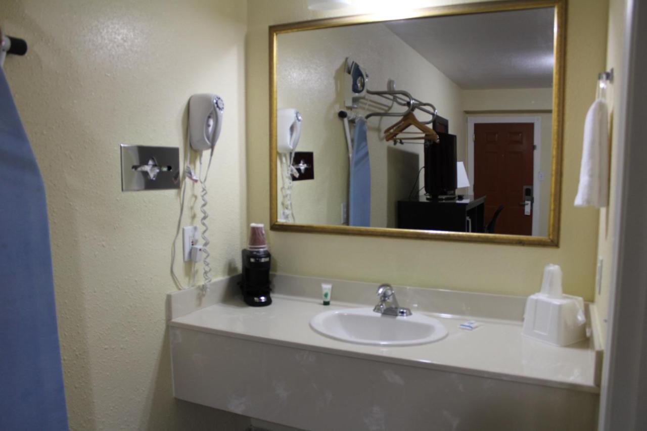 Rodeway Inn Medford South I-5 Eksteriør bilde