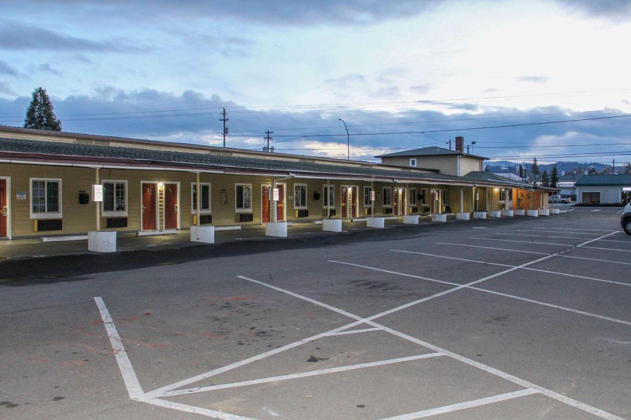 Rodeway Inn Medford South I-5 Eksteriør bilde