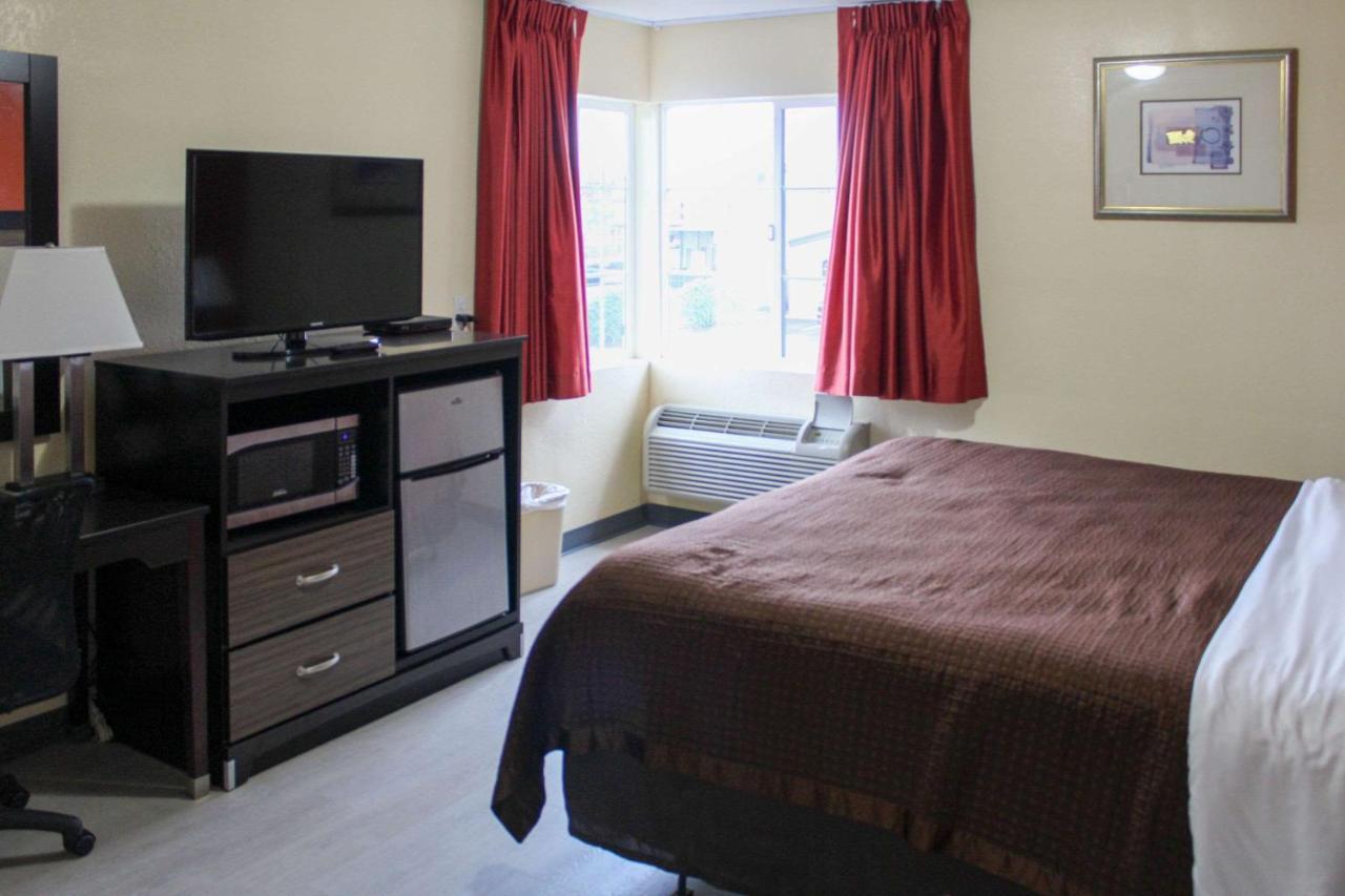 Rodeway Inn Medford South I-5 Eksteriør bilde