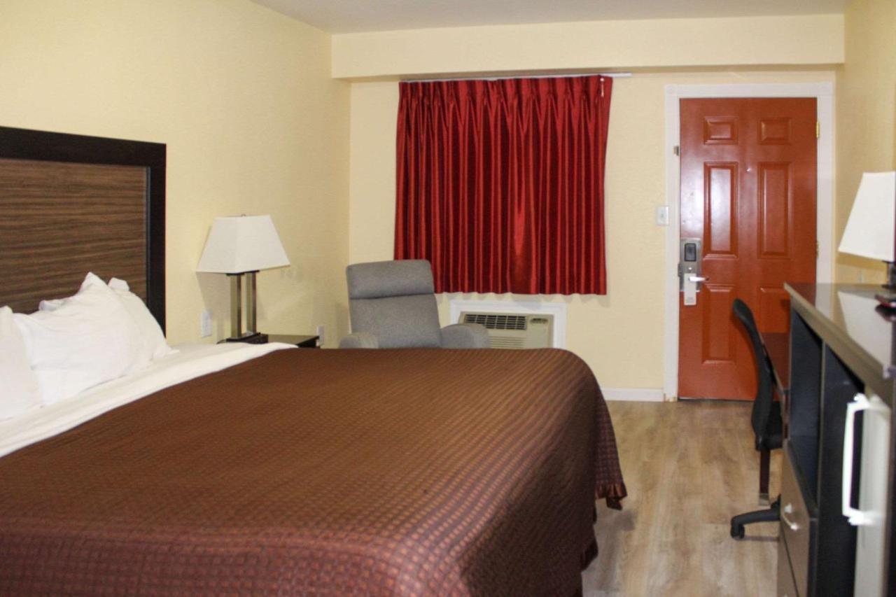 Rodeway Inn Medford South I-5 Eksteriør bilde