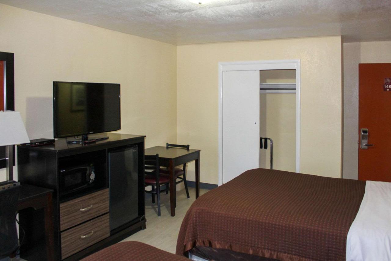 Rodeway Inn Medford South I-5 Eksteriør bilde